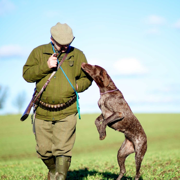 J&aelig;ger med hund