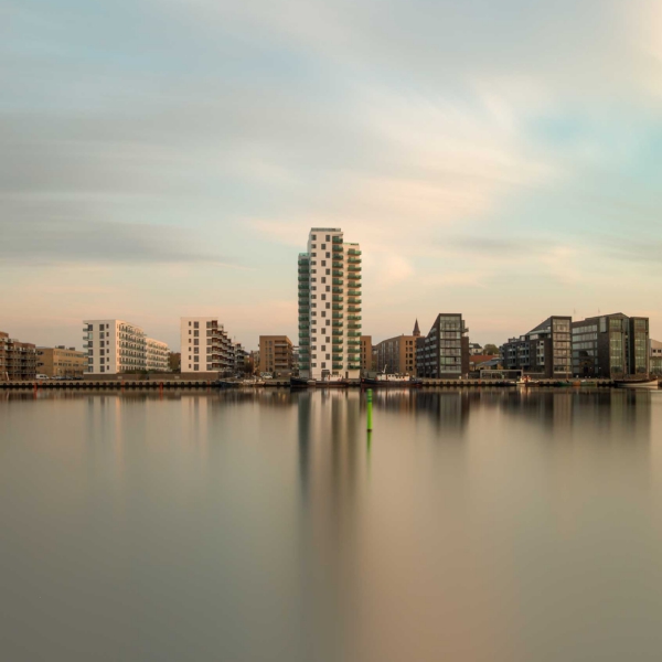 Droneoptagelse af Holb&aelig;k havn set fra vandet